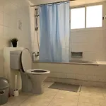 אורחן Quiet Place *
