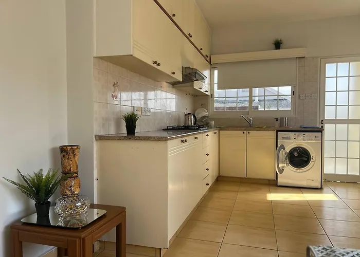 Han/Misafirhane Quiet Place Limasol